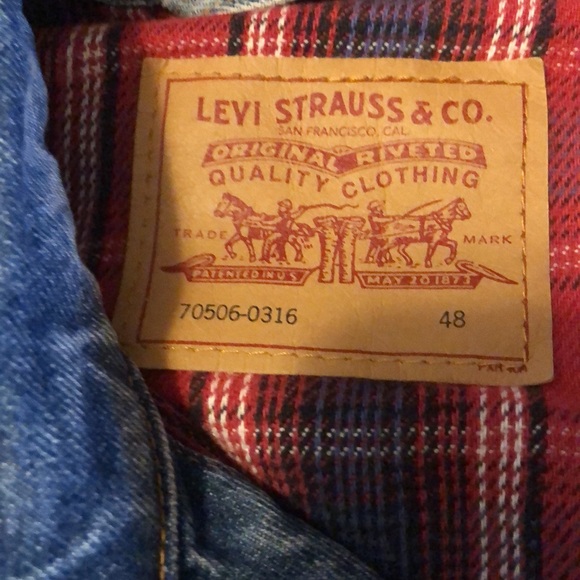 Levi’s jean jacket p2942 - Picture 9 of 12
